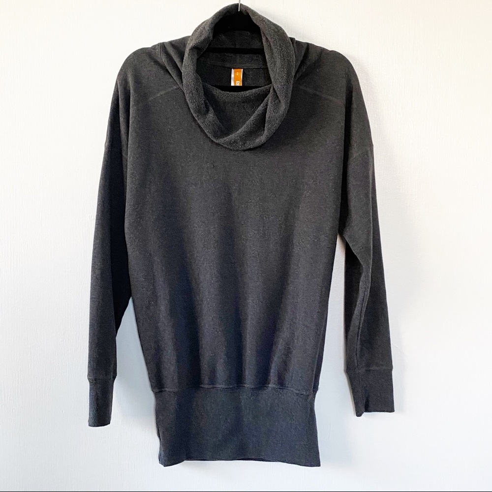 Lucy Gray Oversized Cowlneck Sweatshirt - M